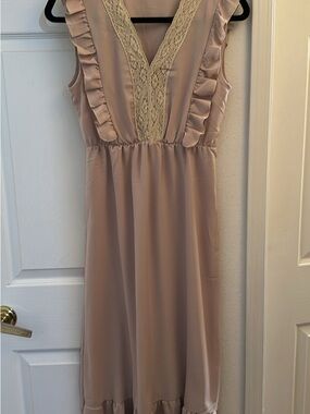 Sleeveless Lace-Trim Maxi Dress in Blush